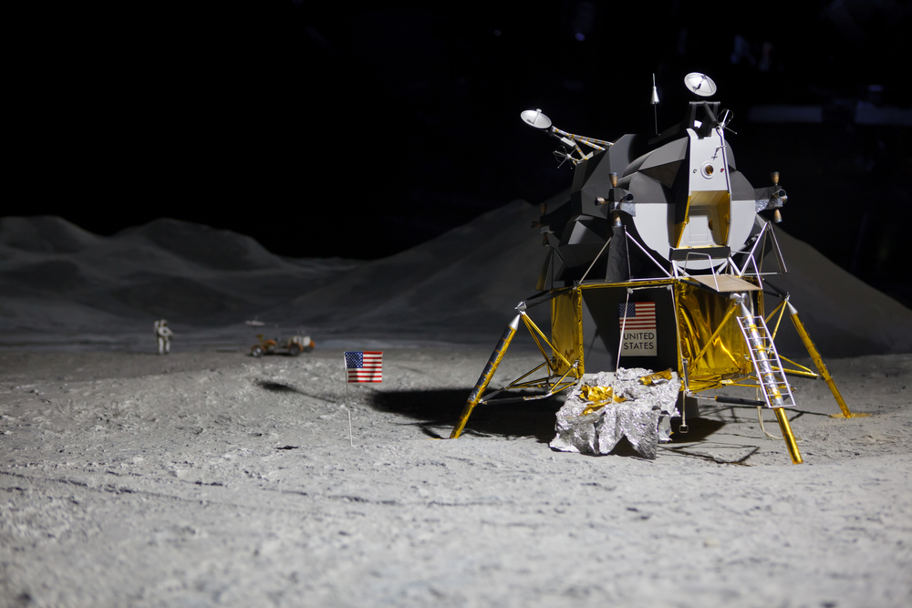 Landing vehicle on moon surface